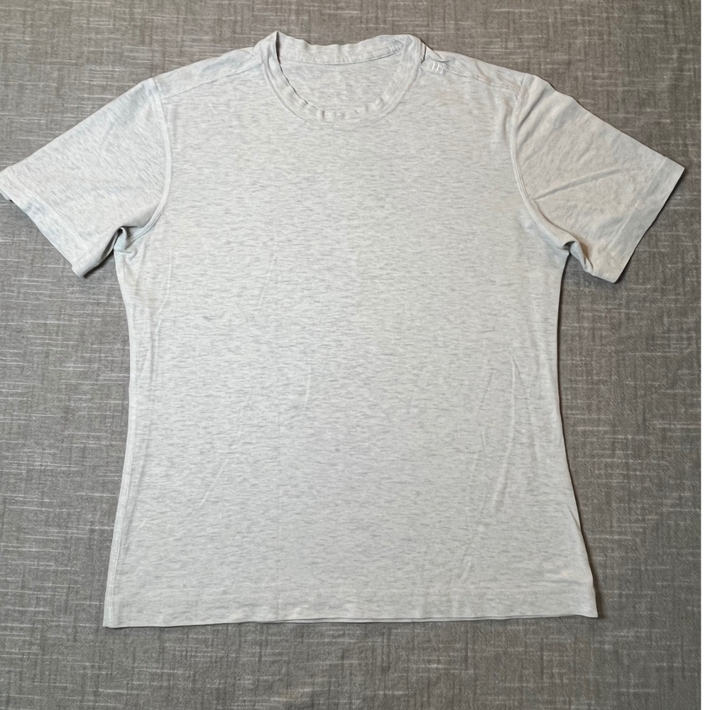 Lululemon Mens Short Sleeve Shirt 2 Pack Grey and White Heather Small - Picture 2 of 12